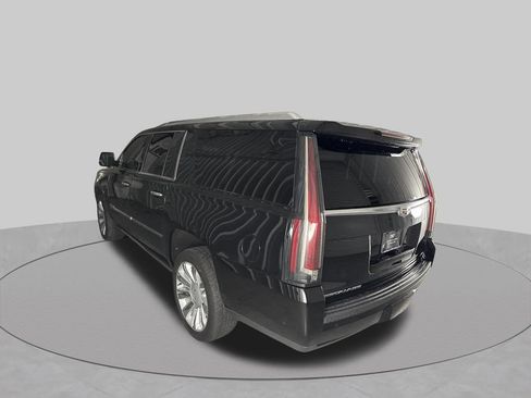 Used 2019 Cadillac Escalade ESV Platinum RWD image 8
