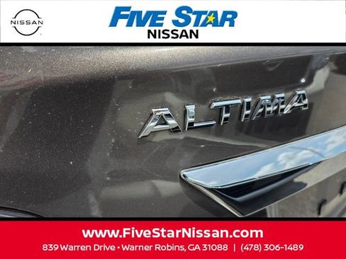 Used 2014 Nissan Altima 2.5 S w/ Display Audio Package FWD image 11