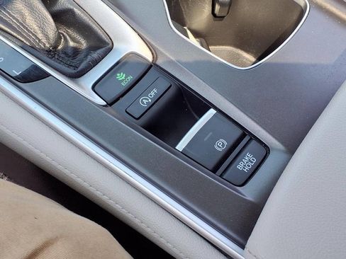 Used 2021 Honda Accord EX-L image 17