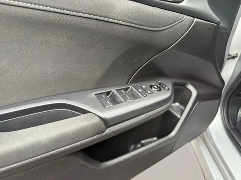 Used 2018 Honda Civic EX image 9