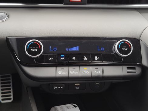 New 2026 Hyundai Elantra Sport FWD image 17