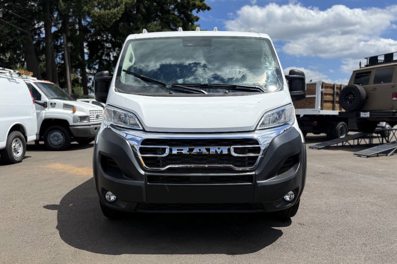 Used 2025 RAM ProMaster 2500 w/ U-Haul Equipment Group FWD image 14