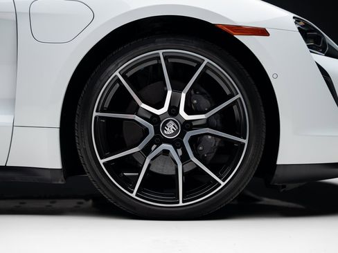 Used 2023 Porsche Taycan w/ Premium Package image 36