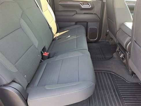 Used 2025 Chevrolet Silverado 1500 LT image 28