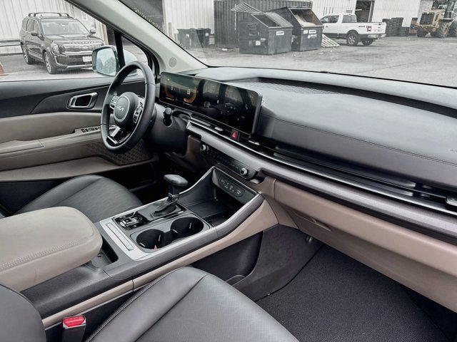 Certified 2026 Kia Carnival EX FWD image 30
