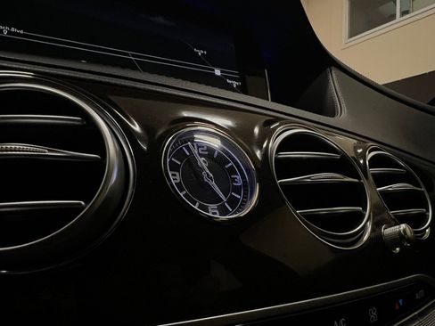 Used 2015 Mercedes-Benz S 550 Sedan image 28