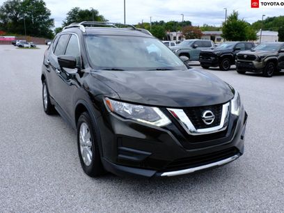 Used 2017 Nissan Rogue SV