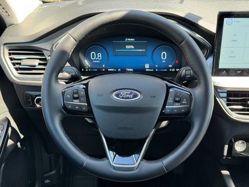 Used 2025 Ford Escape Platinum AWD/4WD image 12