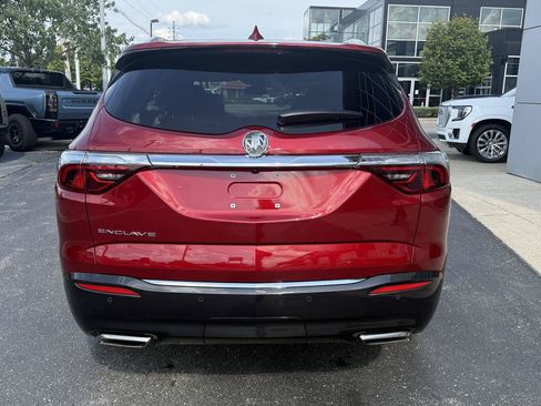 Used 2023 Buick Enclave Essence w/ Experience Buick Package FWD image 7