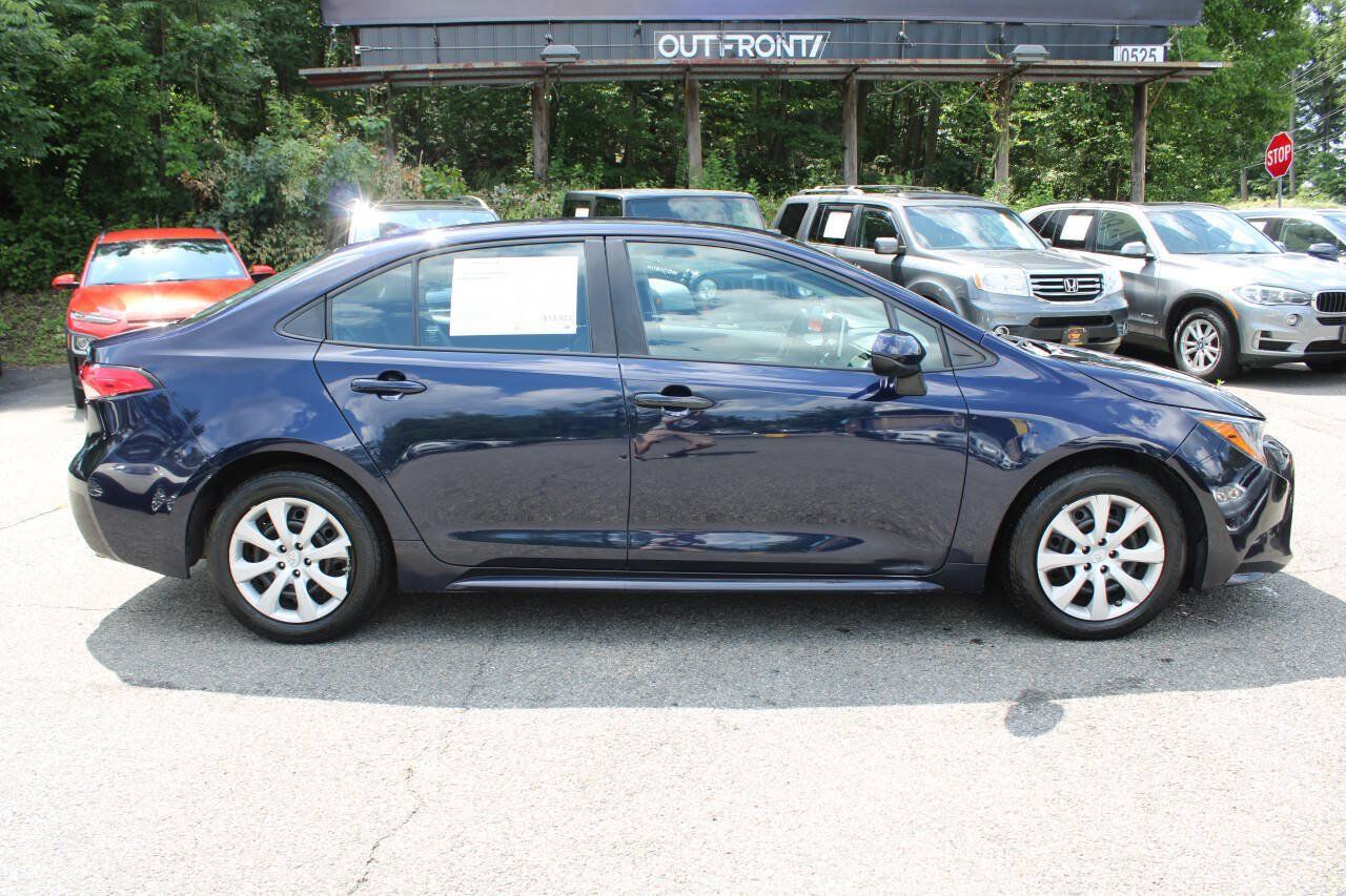 Used 2021 Toyota Corolla LE FWD image 6