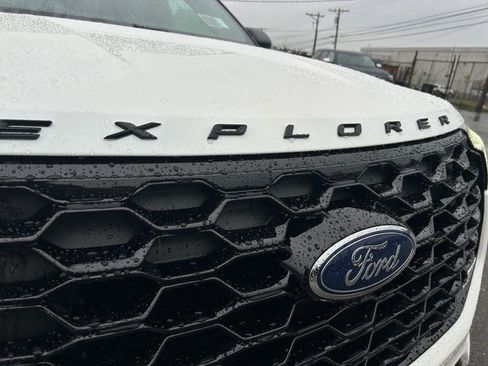 Used 2025 Ford Explorer ST w/ Sun And Sound Package image 32