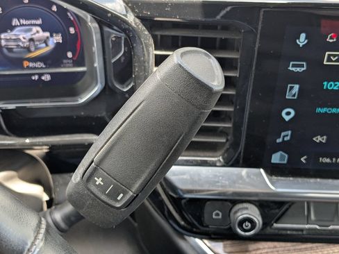 Used 2025 Chevrolet Silverado 2500 LT w/ Convenience Package AWD/4WD image 18