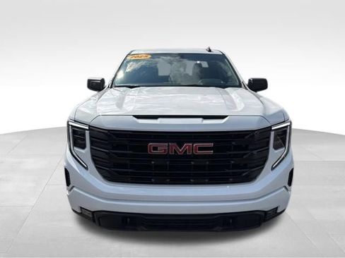Used 2025 GMC Sierra 1500 Elevation AWD/4WD image 2