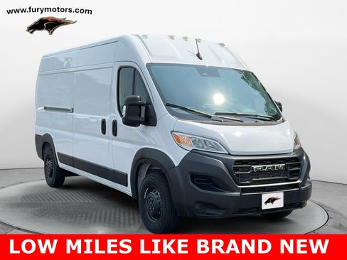 Used 2025 RAM ProMaster 2500 w/ Convenience Group image 1