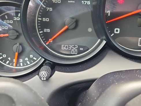 Used 2018 Porsche Cayenne AWD/4WD image 14