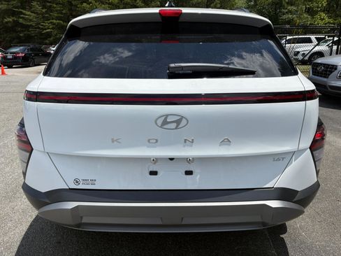 Used 2026 Hyundai Kona SEL Premium FWD image 7