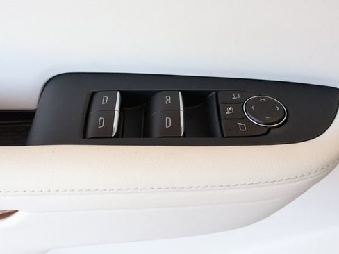 New 2026 Buick Enclave Avenir w/ Super Cruise Package AWD/4WD image 13