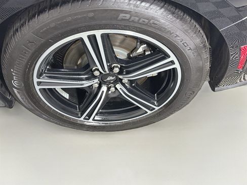 Used 2025 Ford Mustang Coupe RWD image 11