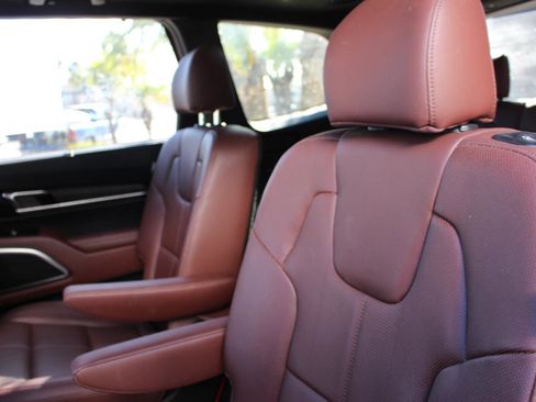 Certified 2023 Kia Telluride SX image 31