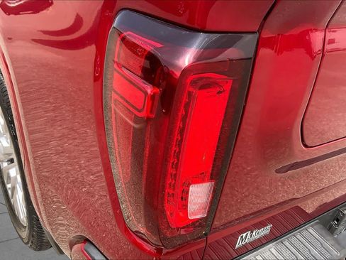 Used 2022 GMC Sierra 1500 Denali w/ Denali Reserve Package AWD/4WD image 29