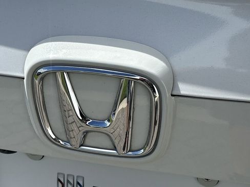 Used 2021 Honda Accord EX-L image 10