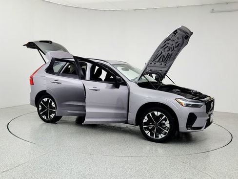 New 2026 Volvo XC60 B5 Plus w/ Protection Package Premier image 10