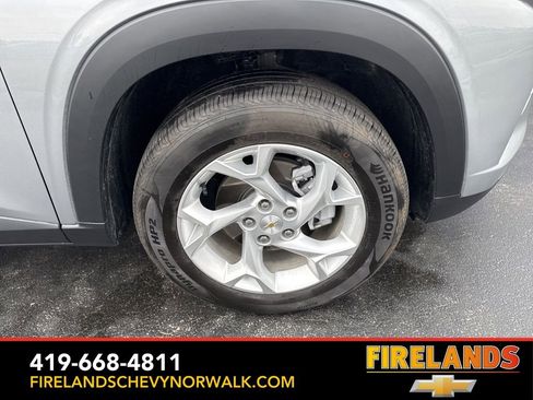 Certified 2024 Chevrolet Trax LS w/ LS Convenience Package image 22