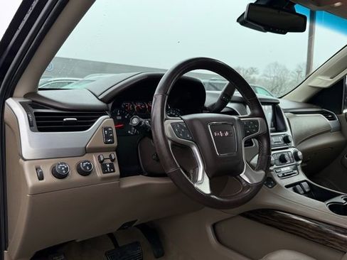 Used 2019 GMC Yukon XL SLT w/ Open Road Package image 16