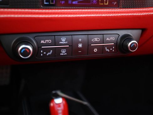 Certified 2021 Ferrari F8 Tributo image 38