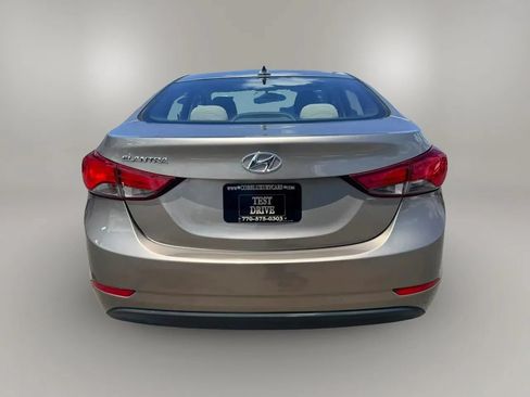 Used 2016 Hyundai Elantra SE FWD image 10
