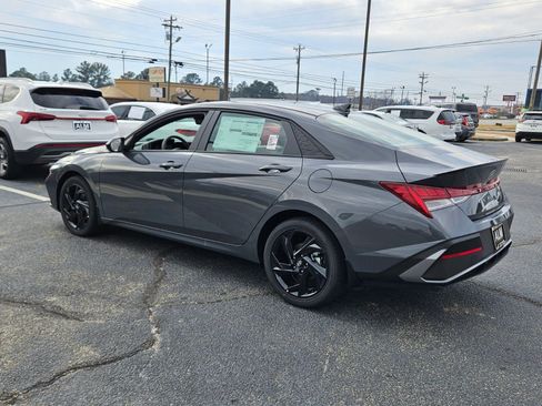 New 2026 Hyundai Elantra Sport FWD image 9