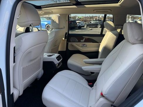 New 2026 Mercedes-Benz GLS 450 4MATIC image 6