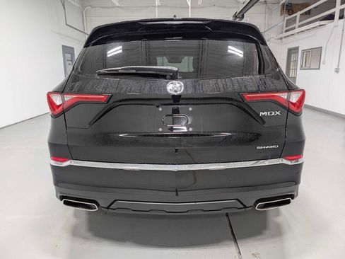 Certified 2023 Acura MDX SH-AWD w/ Technology Package image 9