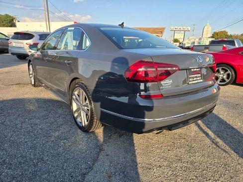 Used 2017 Volkswagen Passat 1.8T R-Line image 9