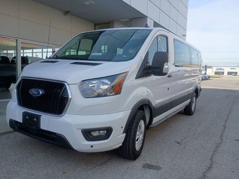 Used 2024 Ford Transit 350 XLT image 2
