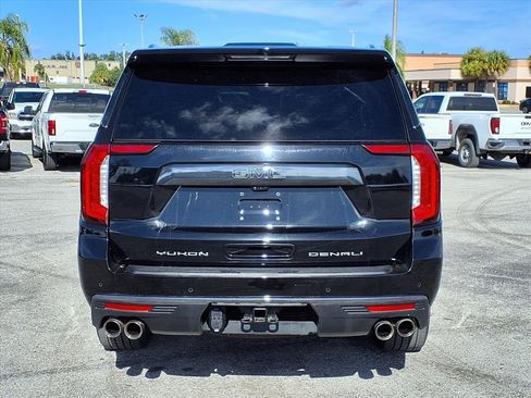 Used 2023 GMC Yukon XL Denali Ultimate w/ LPO, Floor Liner Package image 6