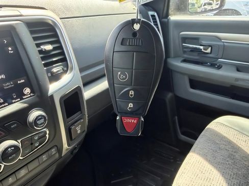 Used 2019 RAM 1500 Big Horn RWD image 29