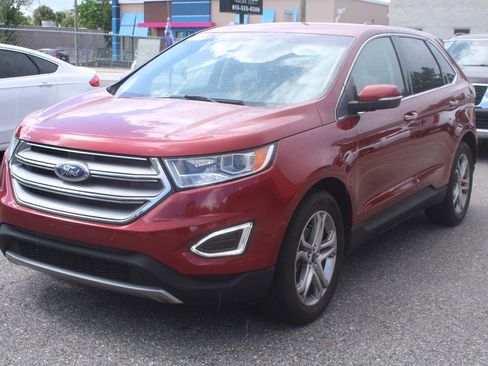 Used 2017 Ford Edge Titanium w/ Technology Package FWD image 2