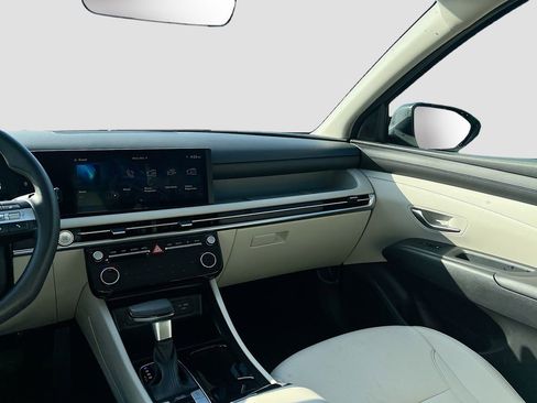Used 2025 Hyundai Tucson SEL image 25