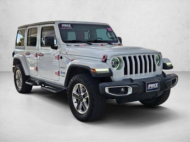 Used 2018 Jeep Wrangler Unlimited Sahara w/ Dual Top Group AWD/4WD image 3
