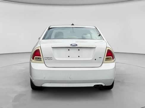 Used 2009 Ford Fusion SE FWD image 4