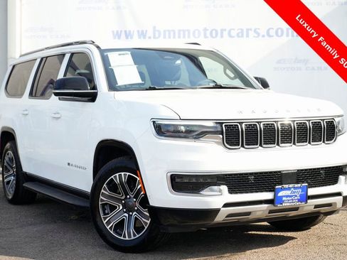 Used 2023 Jeep Wagoneer L Series II image 1