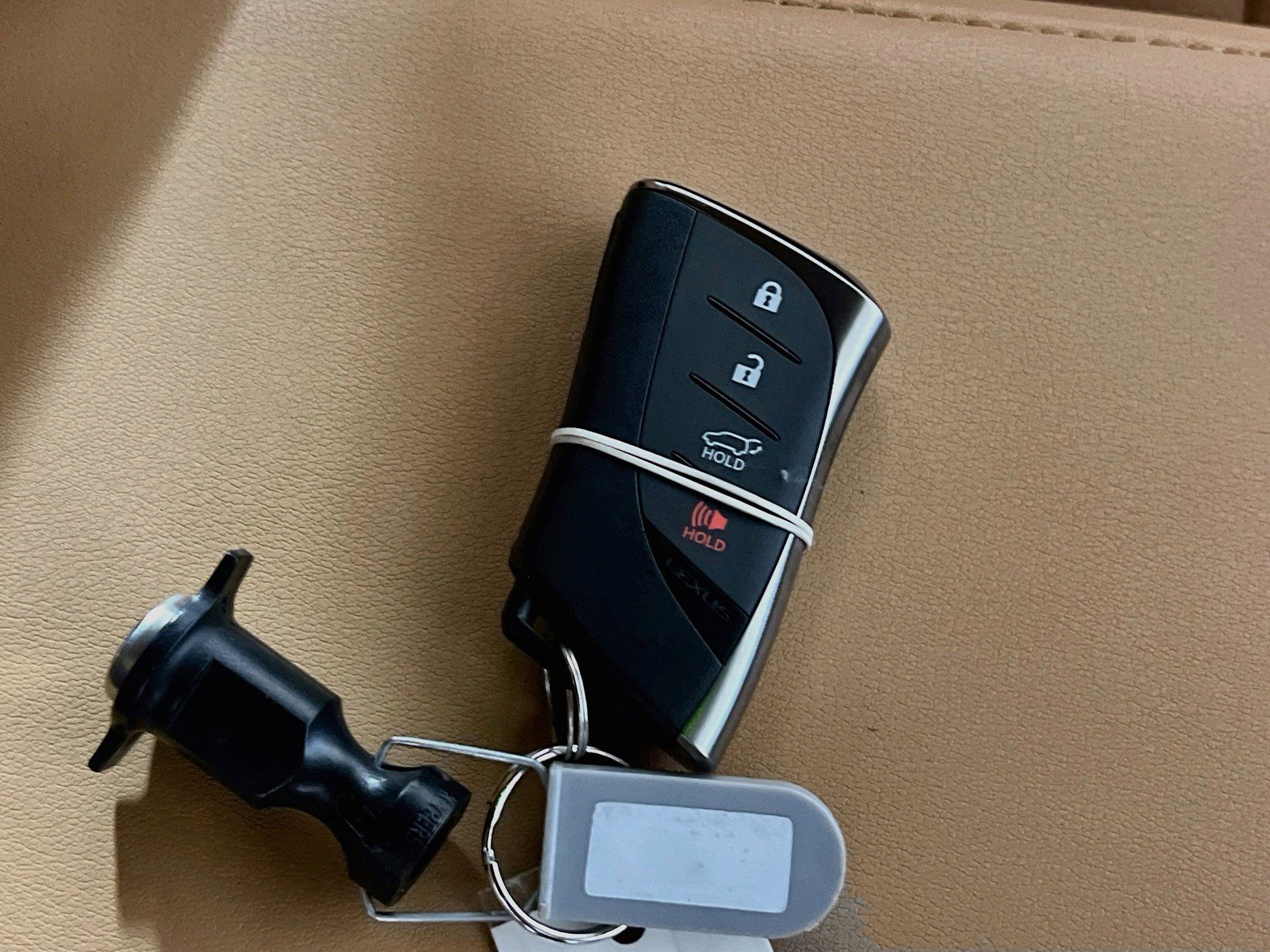Used 2025 Lexus NX 250 FWD w/ Towing Package (2000 Lbs) image 36