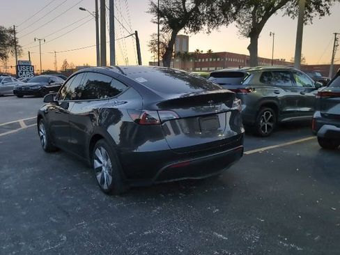 Used 2024 Tesla Model Y Long Range image 4