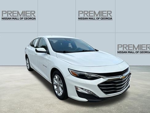 Used 2023 Chevrolet Malibu LT image 3