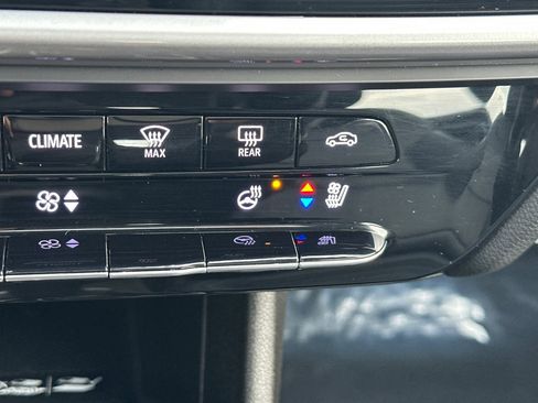 Used 2022 Chevrolet Bolt EUV Premier w/ Sun & Sound Package image 30