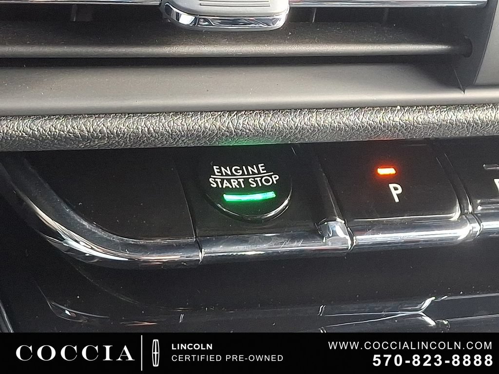 Certified 2024 Lincoln Corsair AWD image 24