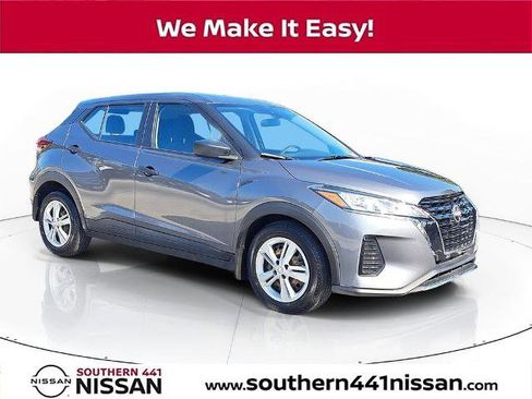 Certified 2023 Nissan Kicks S image 1