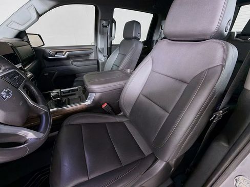Used 2023 Chevrolet Silverado 1500 RST AWD/4WD image 12