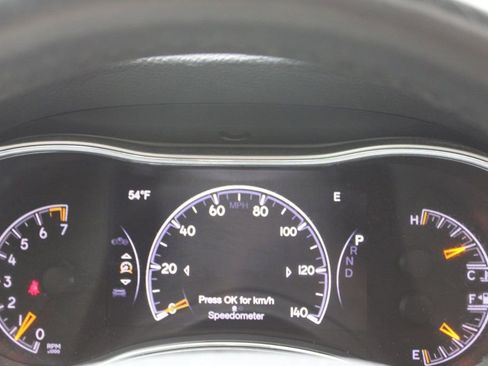 Used 2017 Jeep Grand Cherokee Altitude AWD/4WD image 36